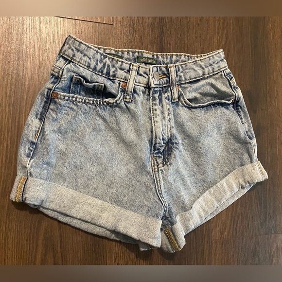 Women’s Wild Fable High Rise Jean Shorts 25R - Picture 3 of 9